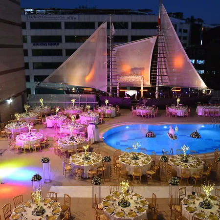 Grand Cevahir Convention Center Hotel Istanboel