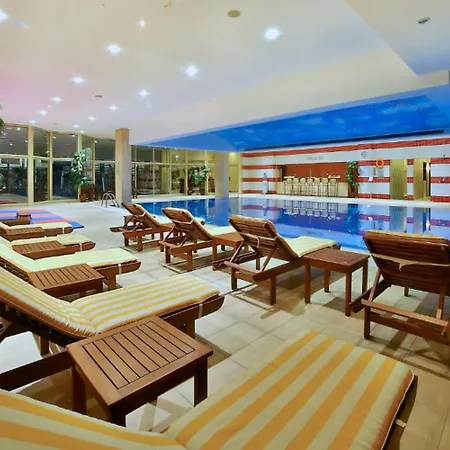 Grand Cevahir Convention Center 5* Стамбул