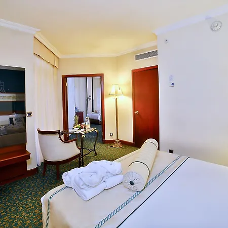 Hotell Grand Cevahir Convention Center