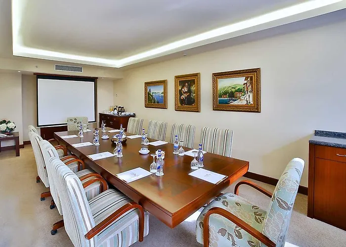 Grand Cevahir Convention Center Hotel 5*