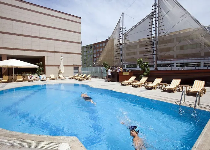 Hotel Grand Cevahir Convention Center 5*